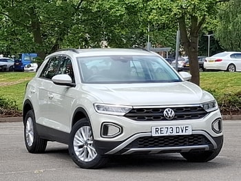 Used Volkswagen T-Roc 2024 for sale - 78900751: Photo