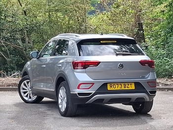 Used Volkswagen T-Roc 2023 for sale - 79723732: Photo