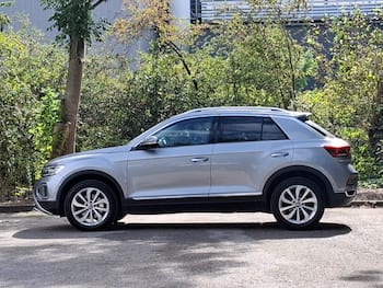 Used Volkswagen T-Roc 2023 for sale - 79723732: Photo