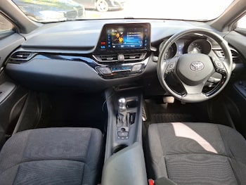 Used Toyota C-HR 2019 for sale - 78298152: Photo
