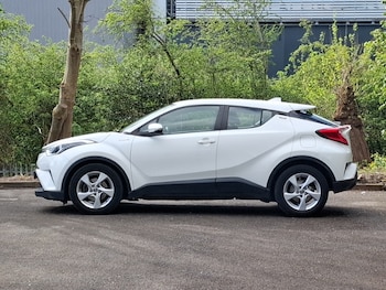 Used Toyota C-HR 2019 for sale - 78298152: Photo