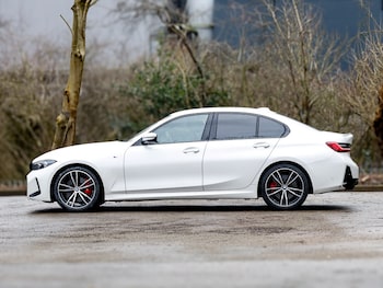 Used BMW 3 Series 2024 for sale - 77702113: Photo