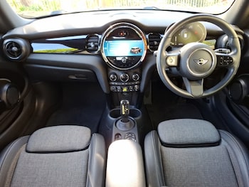 Used MINI Hatch 2023 for sale - 78440718: Photo