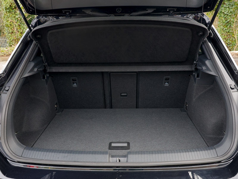 Used Volkswagen T-Roc 2023 for sale - 77697713: Photo 8