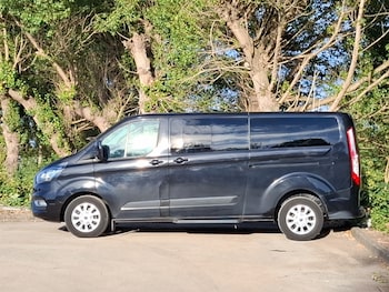 Used Ford Tourneo Custom 2022 for sale - 79513796: Photo