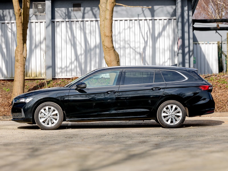 Used Skoda Superb 2025 for sale - 77697718: Photo 4