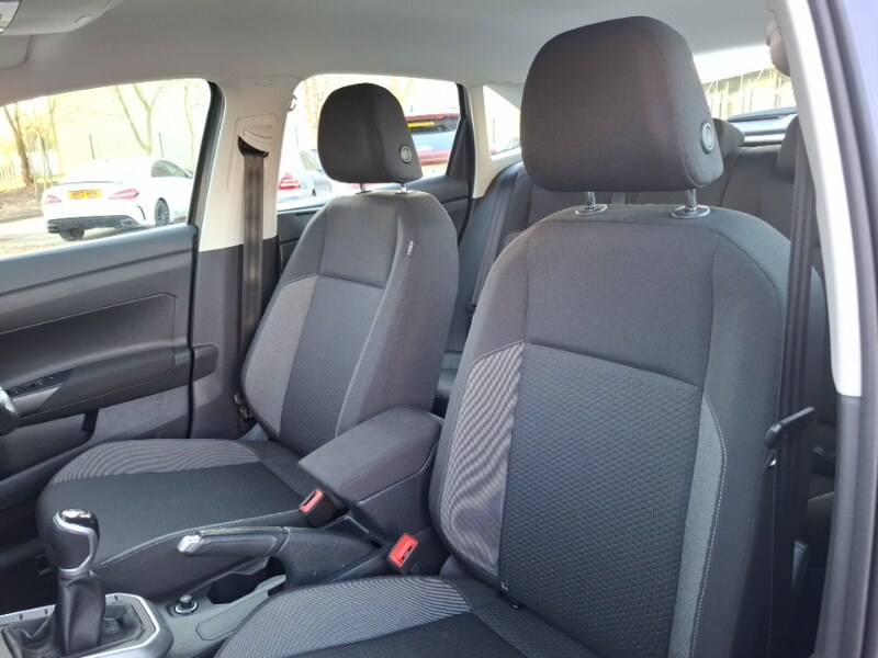 Used Volkswagen Taigo 2023 for sale - 77938987: Photo 6