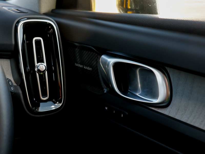 Used Volvo XC40 2024 for sale - 77702100: Photo 17