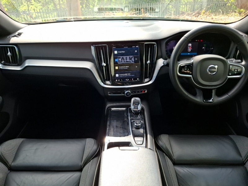 Used Volvo V60 2023 for sale - 78203022: Photo 2