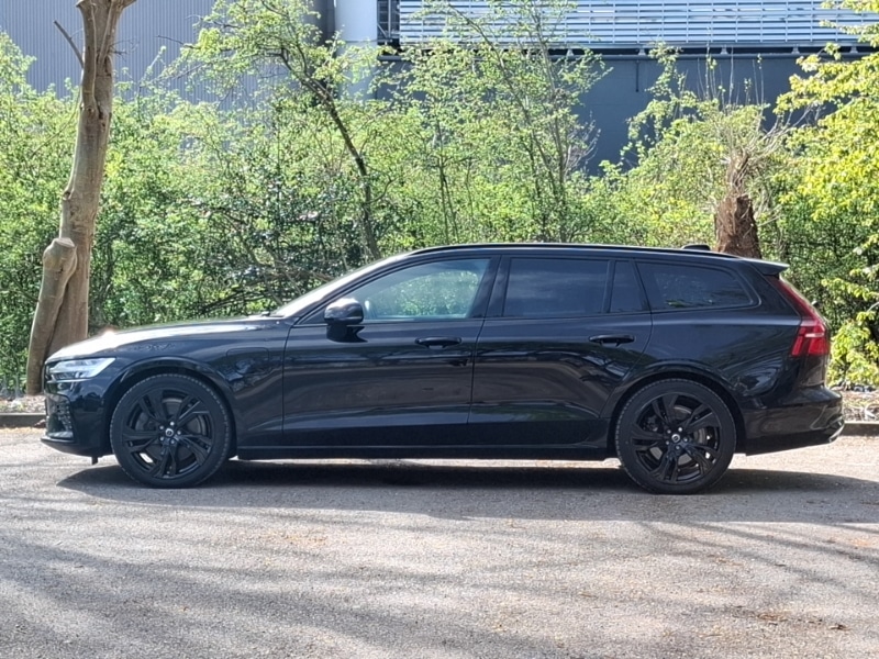 Used Volvo V60 2023 for sale - 78203022: Photo 4