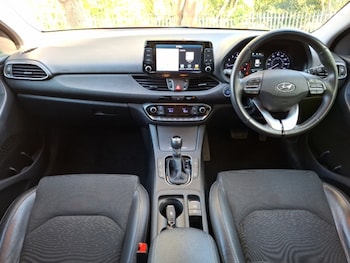 Used Hyundai i30 2018 for sale - 78537784: Photo
