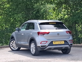 Used Volkswagen T-Roc 2023 for sale - 78774106: Photo