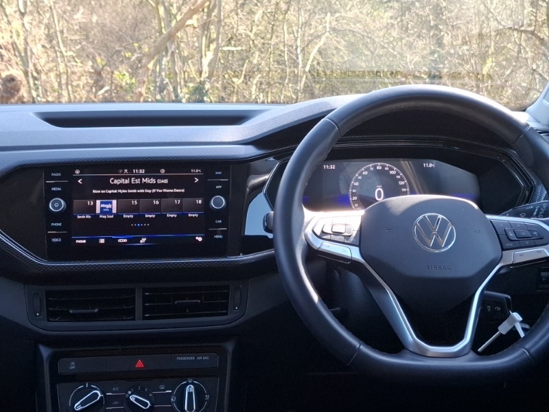 Used Volkswagen T-Cross 2023 for sale - 77933015: Photo 6