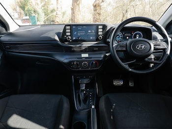 Used Hyundai BAYON 2023 for sale - 77885787: Photo