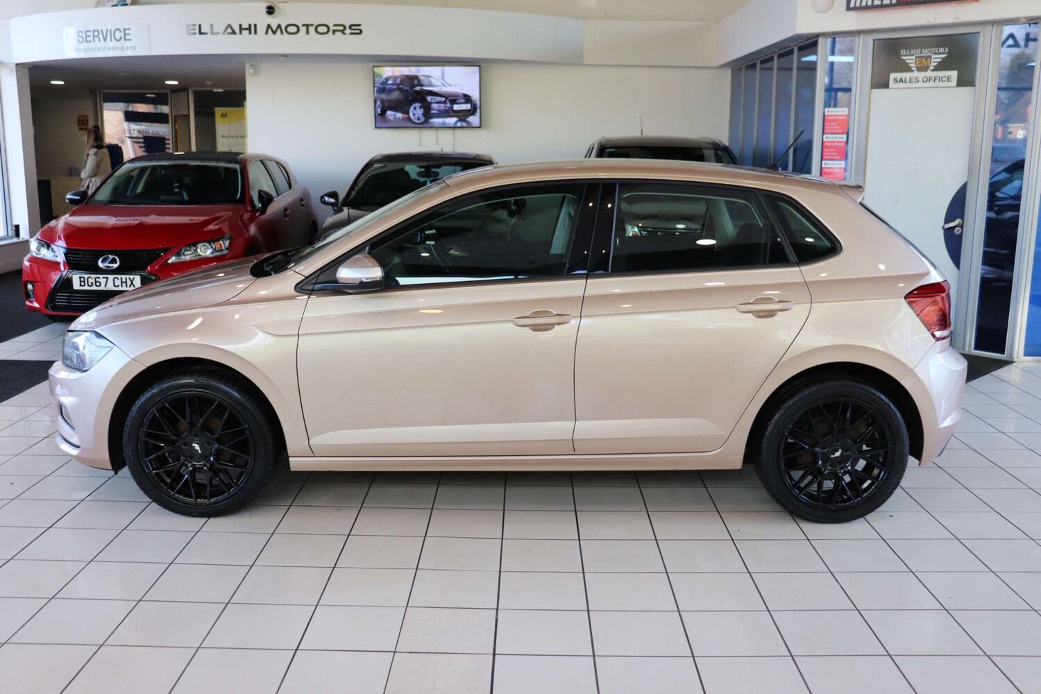 Used Volkswagen Polo 2018 for sale - 76748567: Photo 5