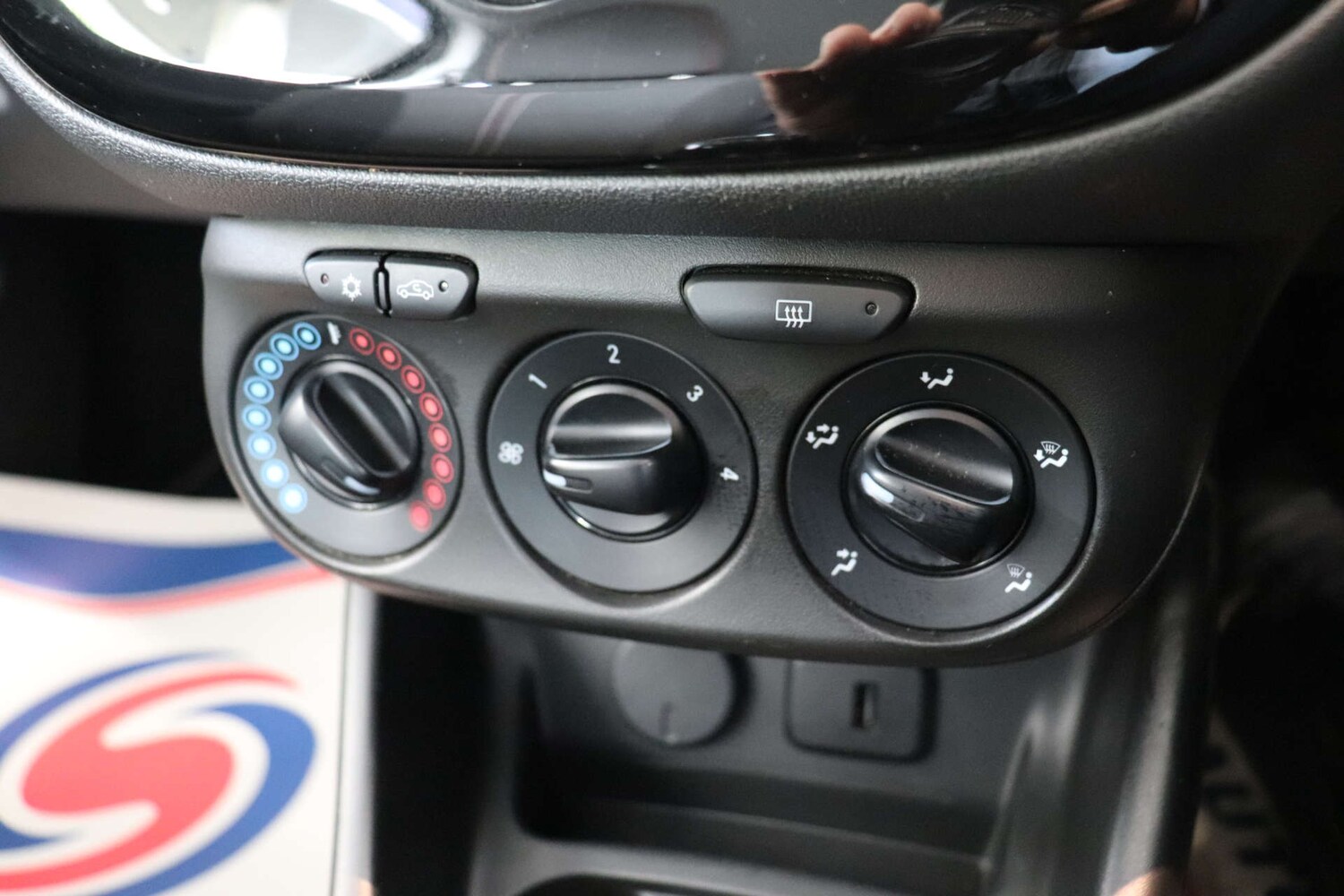 Used Vauxhall Corsa 2018 for sale - 76005232: Photo 43