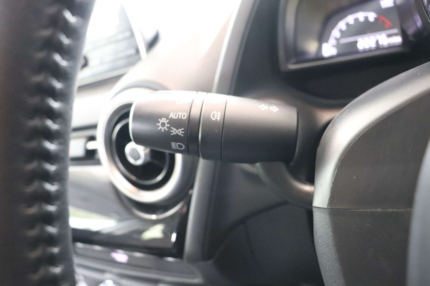 Used Mazda Mazda2 2020 for sale - 76277482: Photo 46