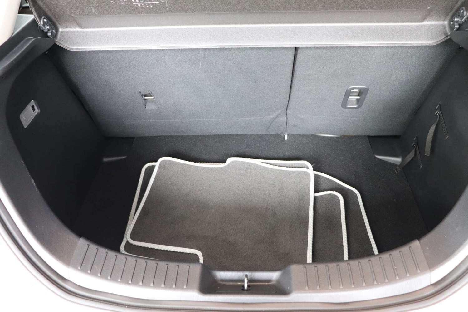 Used Mazda Mazda2 2020 for sale - 76277482: Photo 54