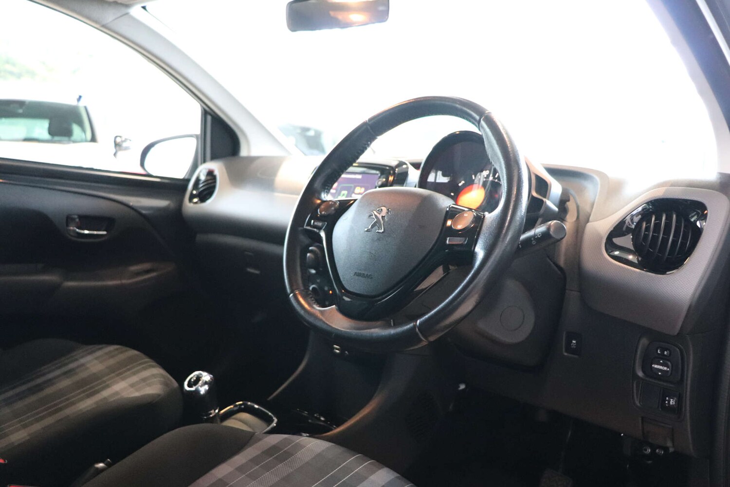 Used Peugeot 108 2018 for sale - 76830042: Photo 20