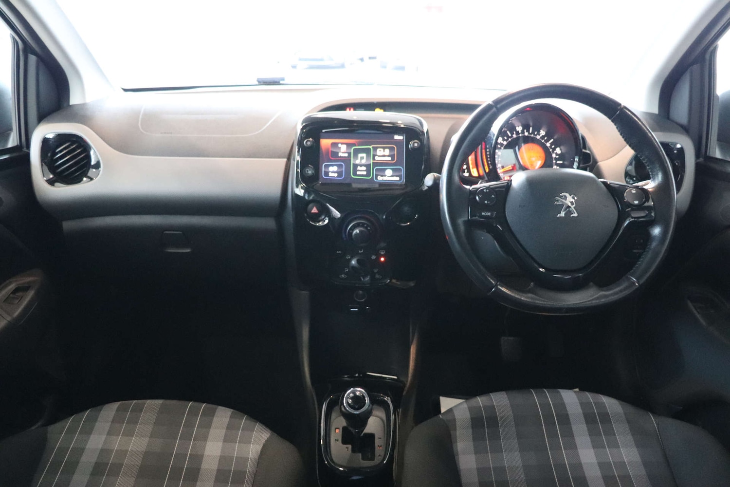 Used Peugeot 108 2018 for sale - 76830042: Photo 3