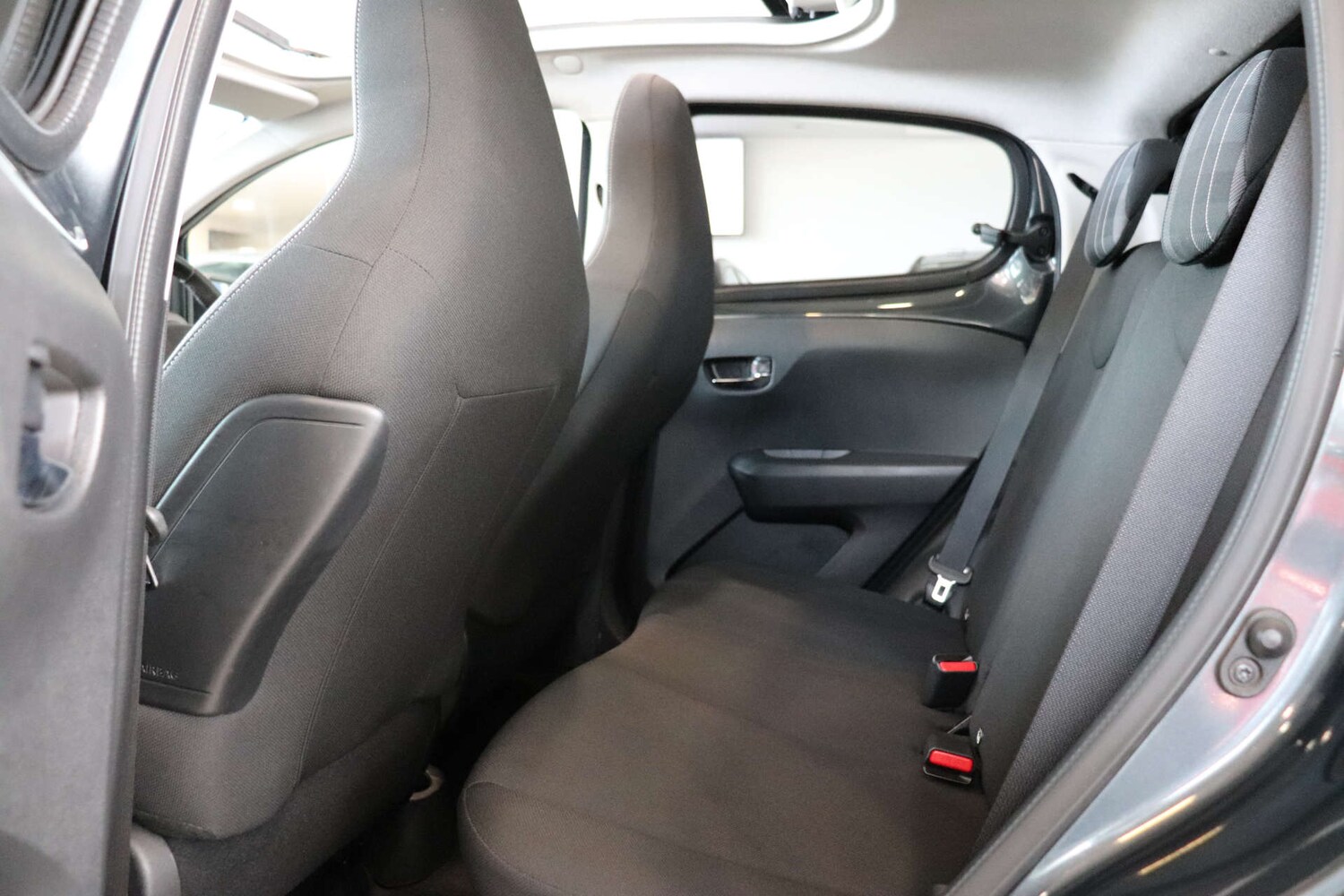 Used Peugeot 108 2018 for sale - 76830042: Photo 31