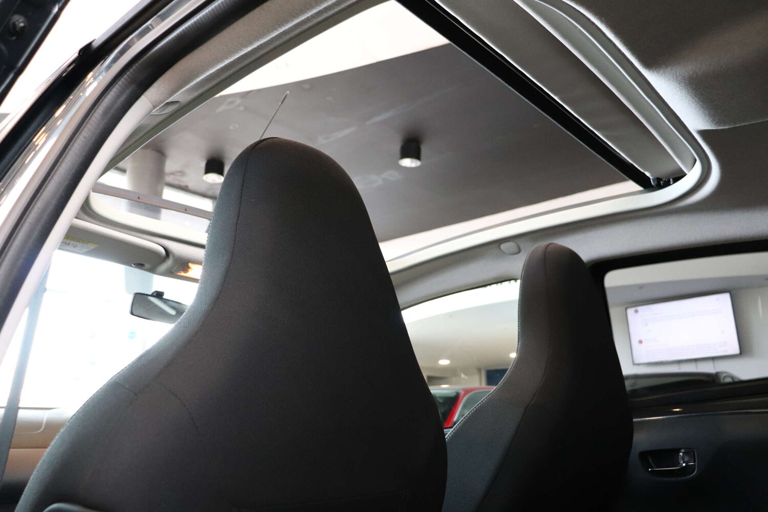 Used Peugeot 108 2018 for sale - 76830042: Photo 32