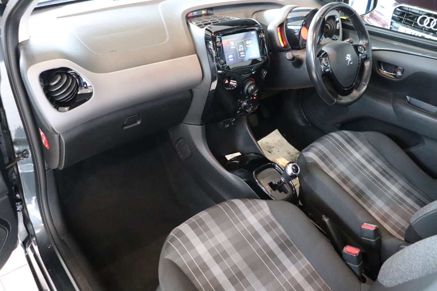 Used Peugeot 108 2018 for sale - 76830042: Photo 33