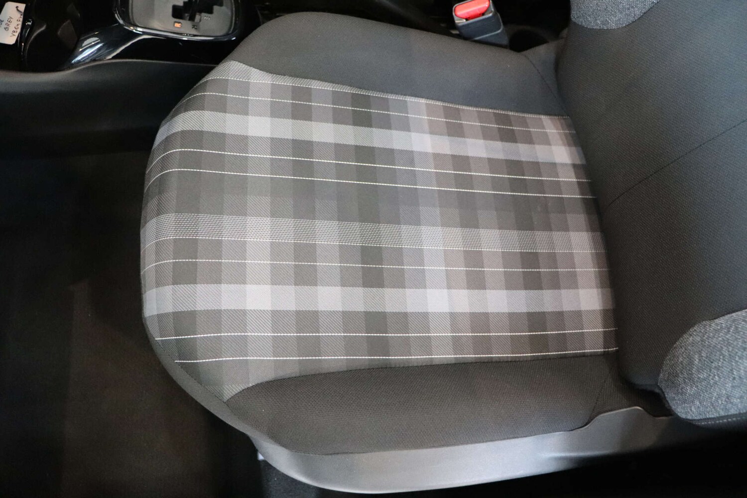 Used Peugeot 108 2018 for sale - 76830042: Photo 39