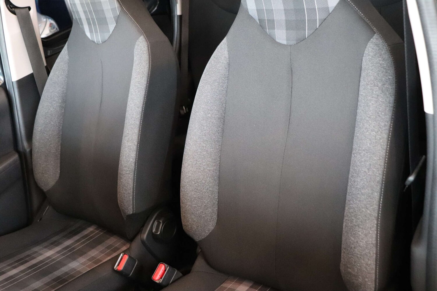 Used Peugeot 108 2018 for sale - 76830042: Photo 40