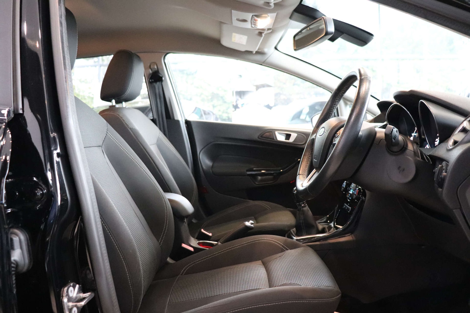 Used Ford Fiesta 2017 for sale - 76600665: Photo 19