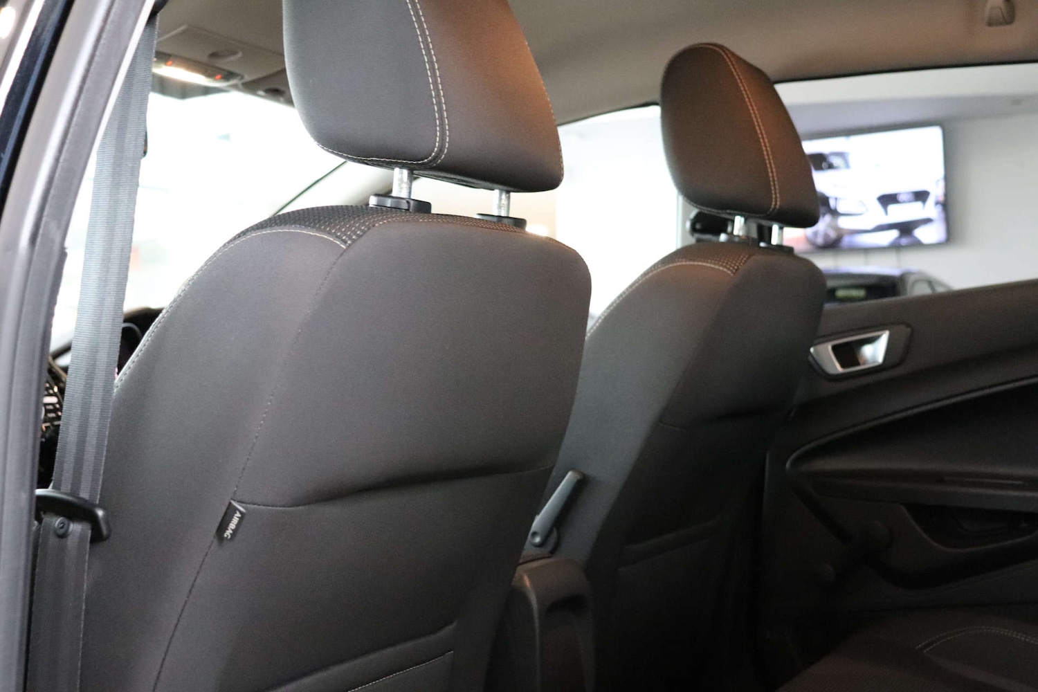 Used Ford Fiesta 2017 for sale - 76600665: Photo 31