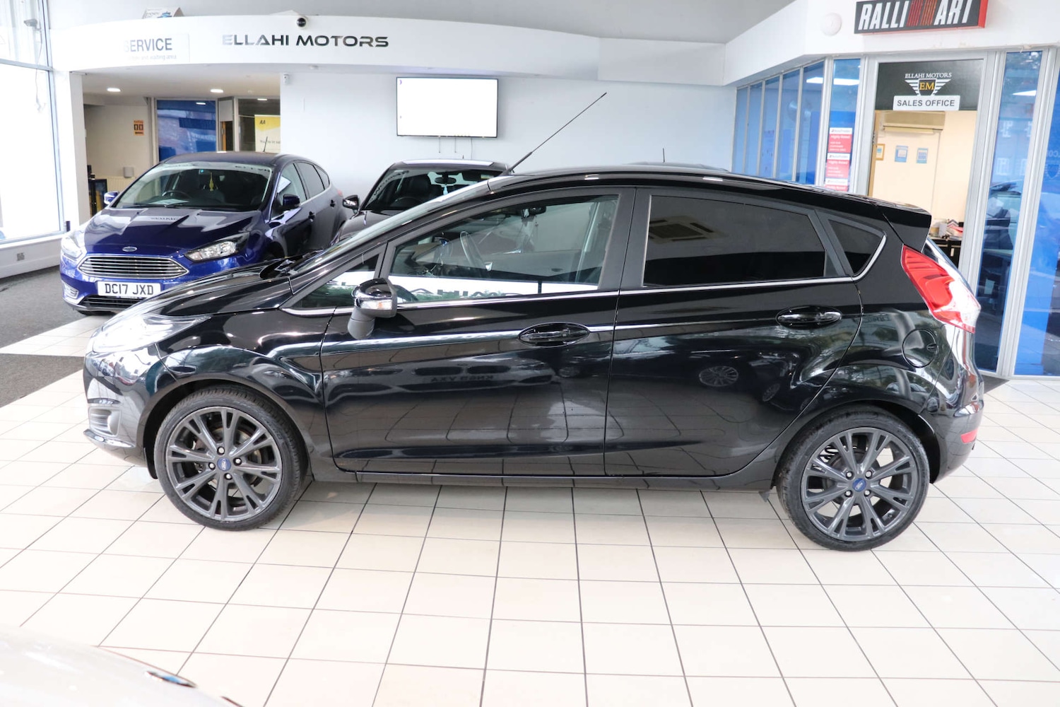 Used Ford Fiesta 2017 for sale - 76600665: Photo 5