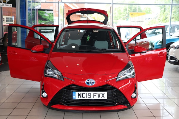 Used Toyota Yaris 2019 for sale - 74693984: Photo 13
