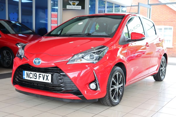Used Toyota Yaris 2019 for sale - 74693984: Photo 2