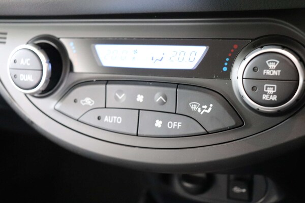 Used Toyota Yaris 2019 for sale - 74693984: Photo 44