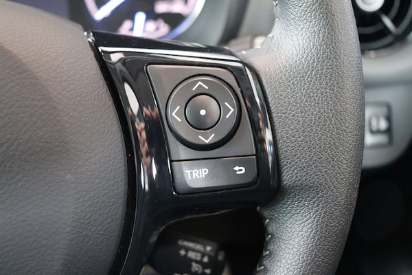 Used Toyota Yaris 2019 for sale - 74693984: Photo 51