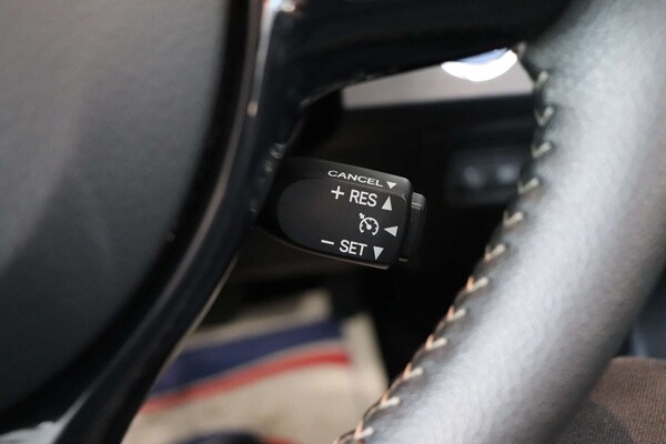 Used Toyota Yaris 2019 for sale - 74693984: Photo 52