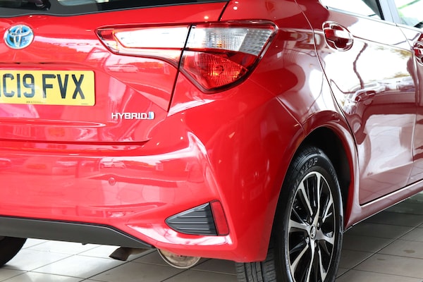 Used Toyota Yaris 2019 for sale - 74693984: Photo 80