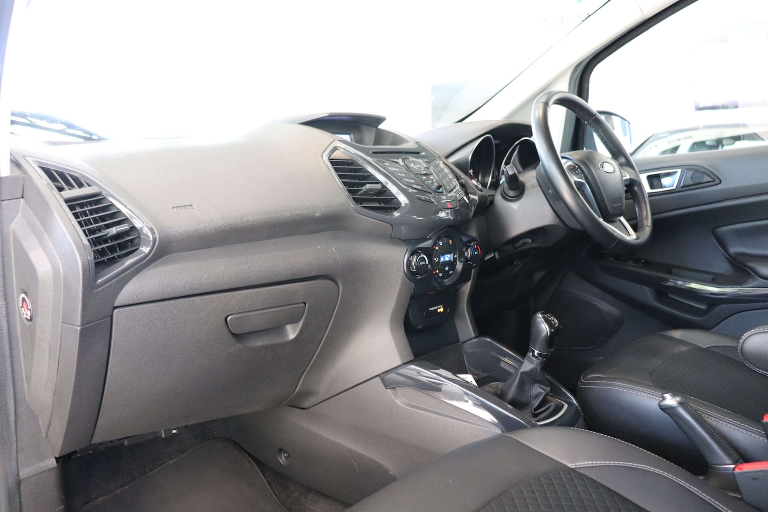 Used Ford Ecosport 2017 for sale - 76384166: Photo 4