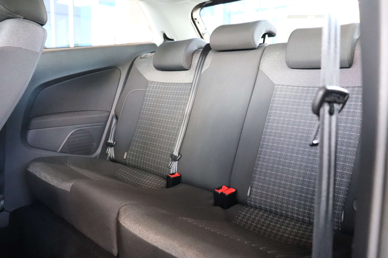 Used Volkswagen Polo 2015 for sale - 77276681: Photo 28