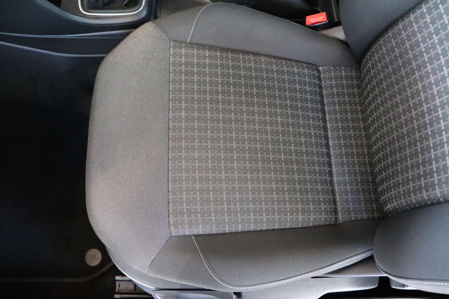 Used Volkswagen Polo 2015 for sale - 77276681: Photo 34