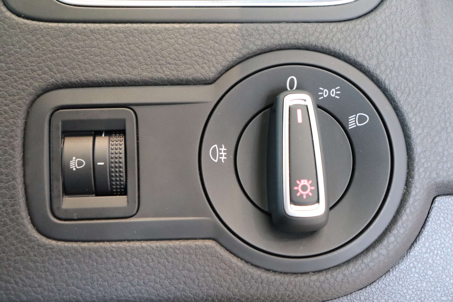 Used Volkswagen Polo 2015 for sale - 77276681: Photo 47