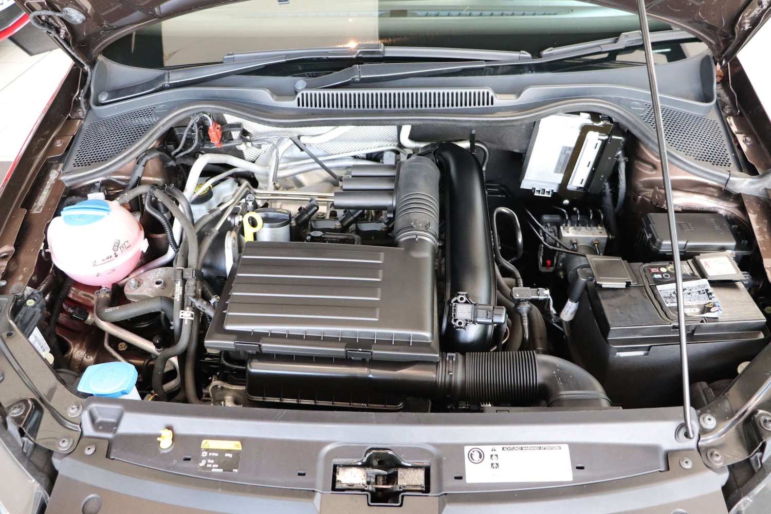 Used Volkswagen Polo 2015 for sale - 77276681: Photo 52