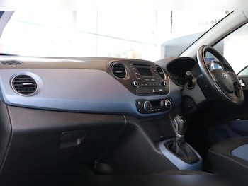 Used Hyundai i10 2017 for sale - 75690787: Photo