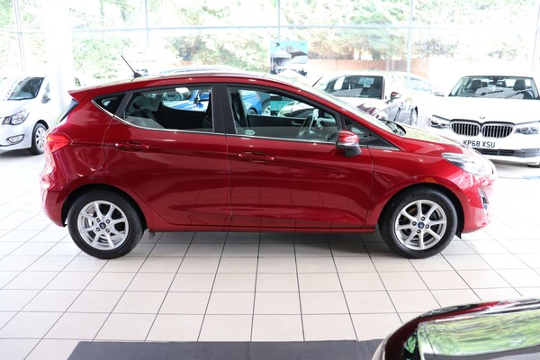 Used Ford Fiesta 2018 for sale - 75650468: Photo 9