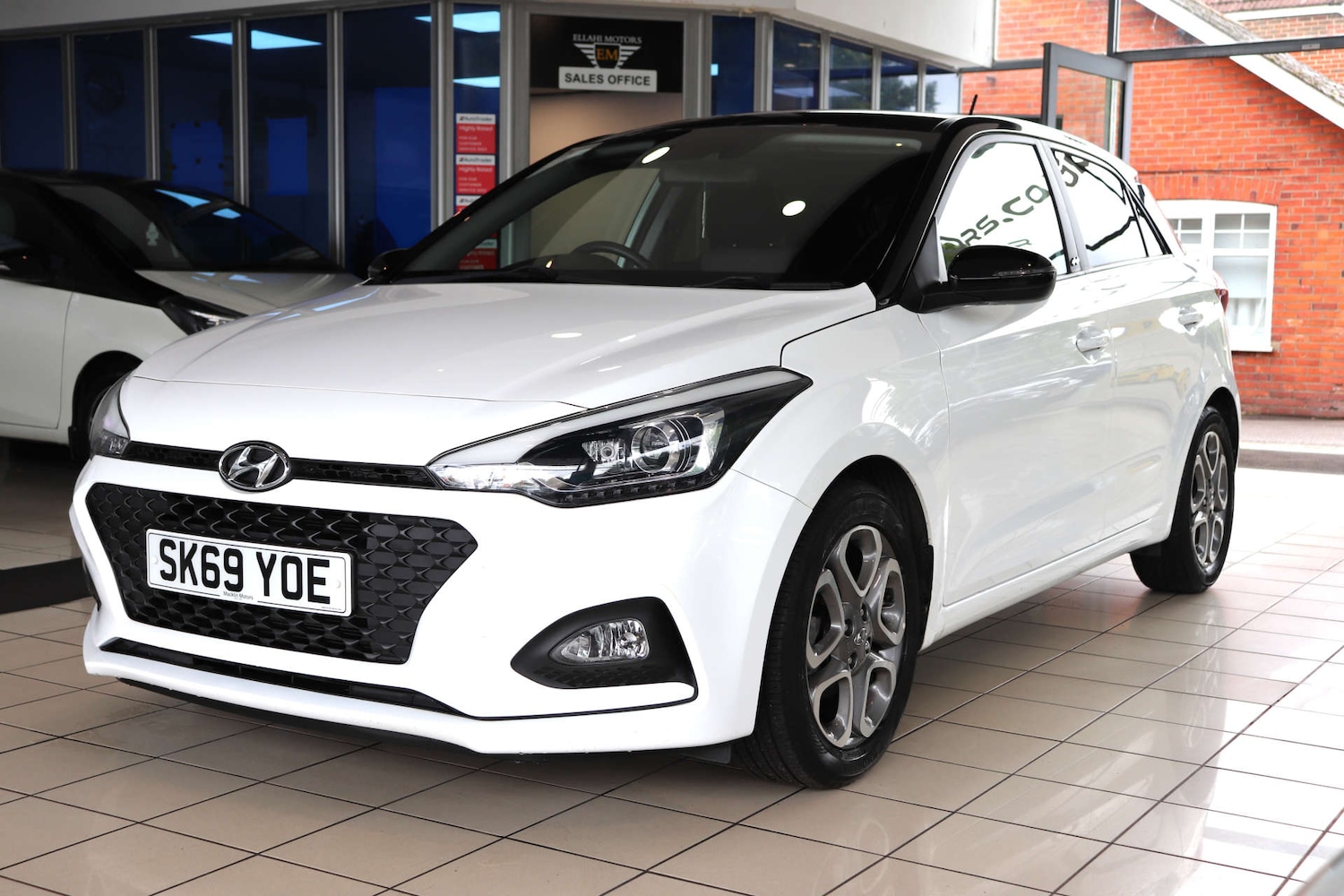 Used Hyundai i20 2019 for sale - 75997770: Photo 2
