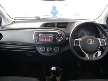 Used Toyota Yaris 2013 for sale - 75315119: Photo