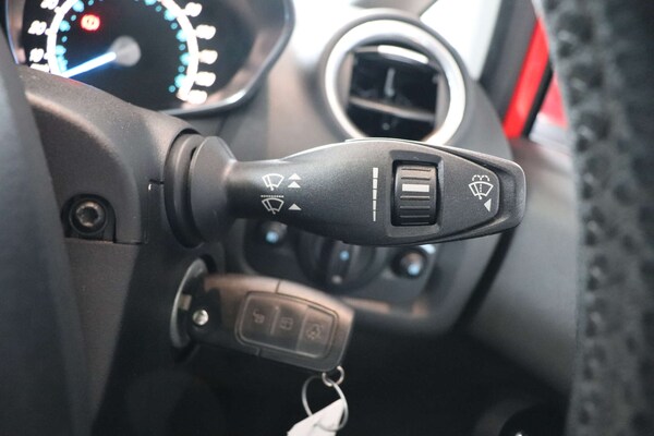 Used Ford Fiesta 2015 for sale - 75528420: Photo 50