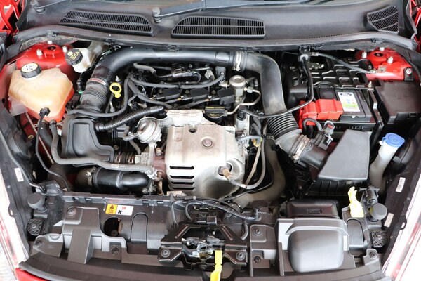 Used Ford Fiesta 2015 for sale - 75528420: Photo 54