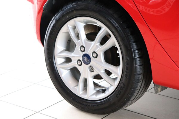 Used Ford Fiesta 2015 for sale - 75528420: Photo 84